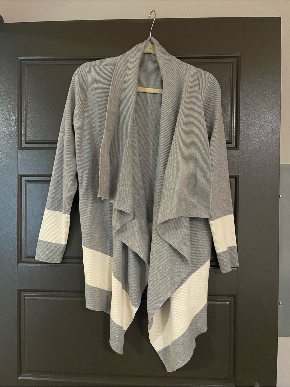 Ralph Lauren Women’s Gray and Cream Knit Cardigan Size Large